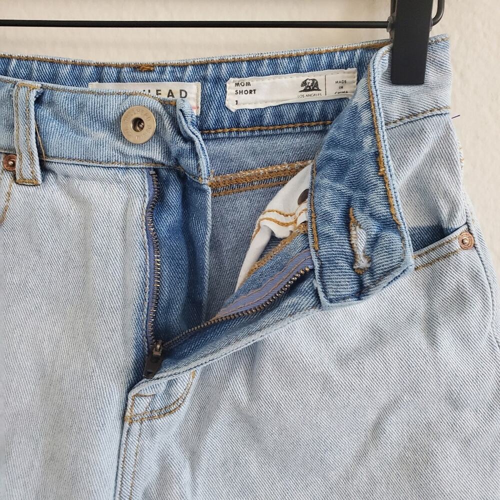 *FINAL PRICE DROP* PacSun Bullhead Mom Short - Picture 4 of 6